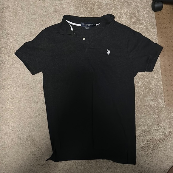 DARK GREY POLO ASSASSIN COLLARED T SHIRT - LIKE NEW - Picture 1 of 2